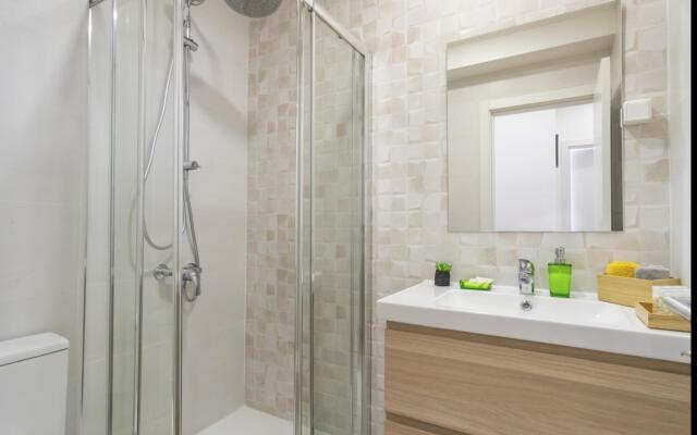 LV Premier Amoreiras AM3 Modern Space AC Lift