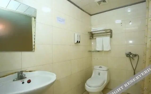 Junyi Chain Hotel (Yongfeng Subway Station)
