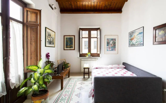 Anna's Home in Historical Center