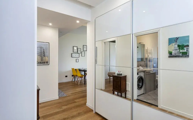 Bright Shelley Apartment by Wonderful Italy