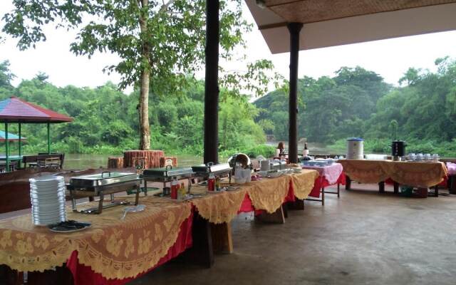 River & Mountain resort