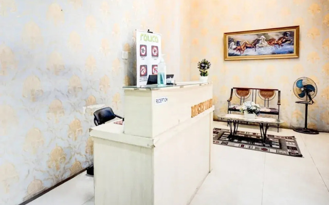 Dancenter Ralica Residence