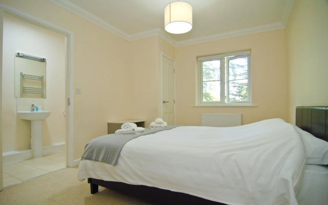 Room and Roof Southampton Apartments