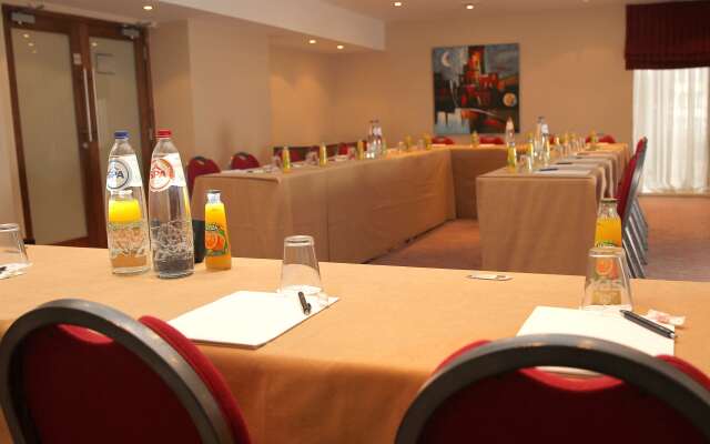 Gresham Belson Hotel