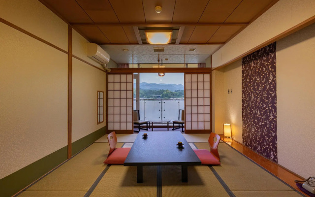 Shokyoto No Yu Mikuma Hotel