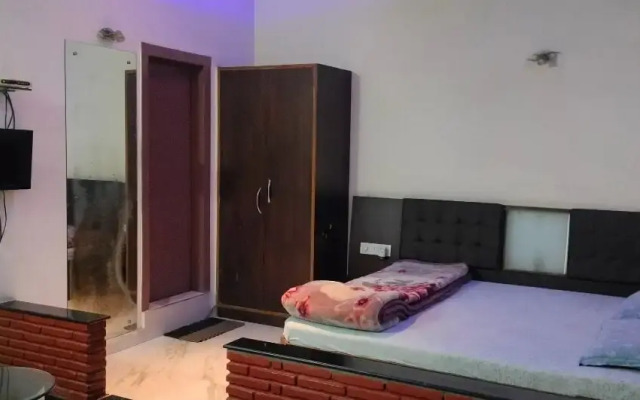 Rahul Guest House