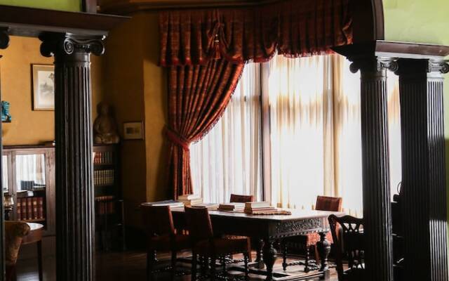 The Detroit Club