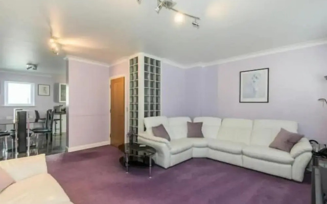 Oxford Street 5 Bedroom Townhouse