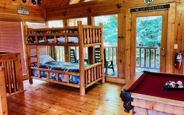 Creekside Dreams - One Bedroom Cabin