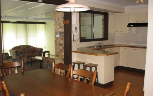 Government Rd 108 - Shoal Bay