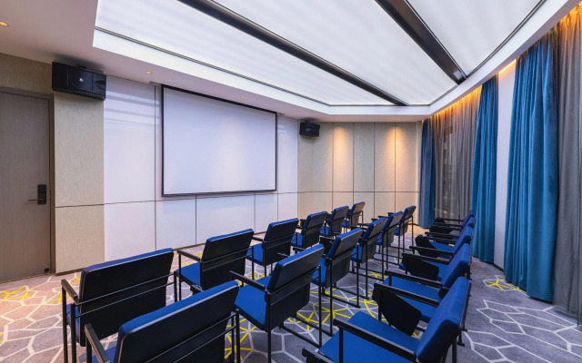 Crystal Orange Shanghai Safari Park