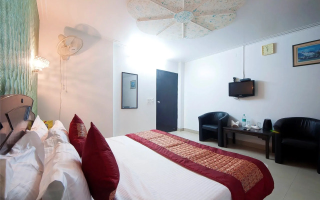 ADB Rooms Hotel Noratan Palace