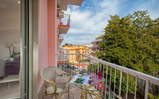 L Onda Viola in Sorrento