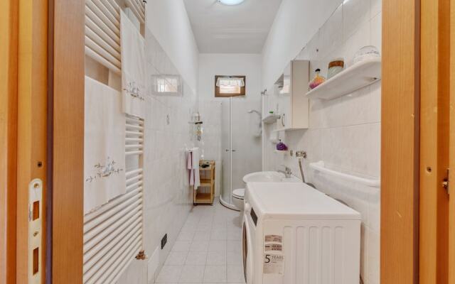 Traditional Apartment in Monte Isola near Lake Beach