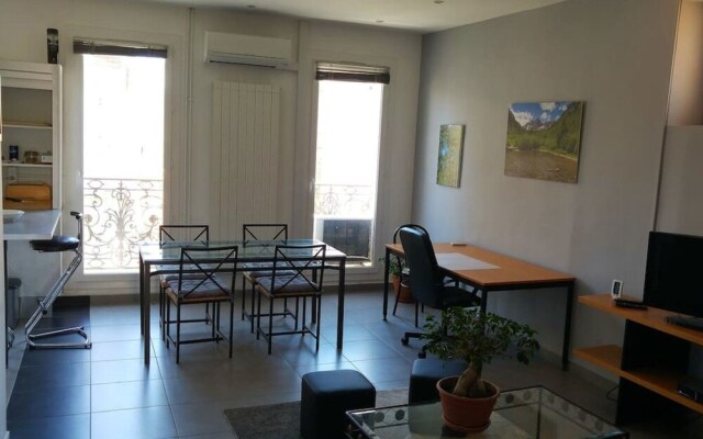 Beautiful 2-room Apartment-downtown/cours Julien