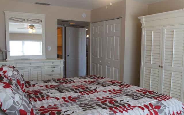 Sea Breeze 303 Apartment
