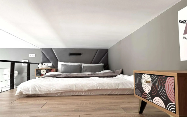 Метры в центре на улице Маяковского 6