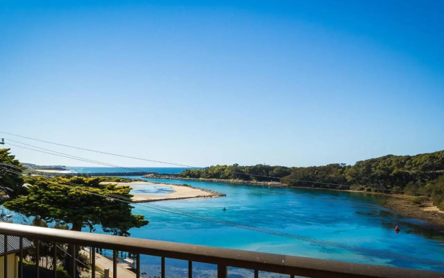 Pacific Pines Unit 4