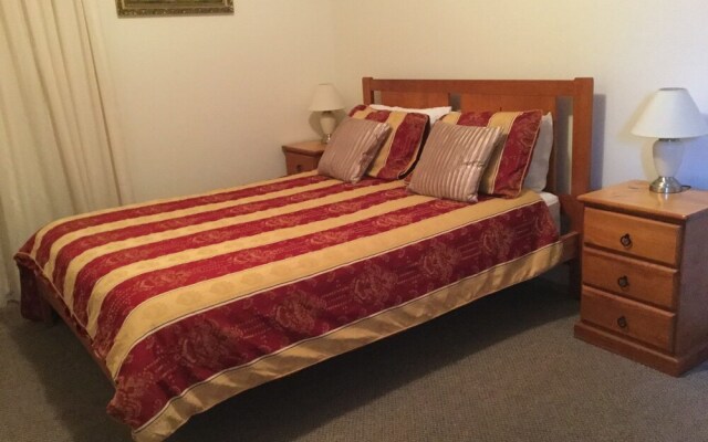 Tradewinds, Unit 2/110 Victoria Parade