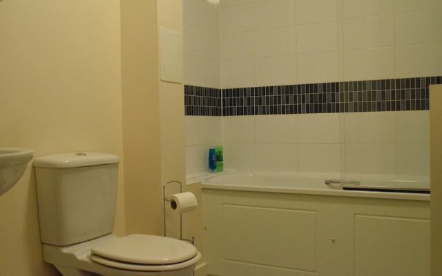Charming 1 Bedroom Property Next to Clapham Common