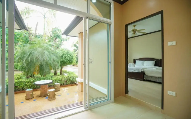 Baan Faa Talaychan Resort