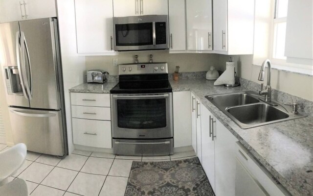 Le Frontenac 210 by Go Florida Condo Sunny Isles