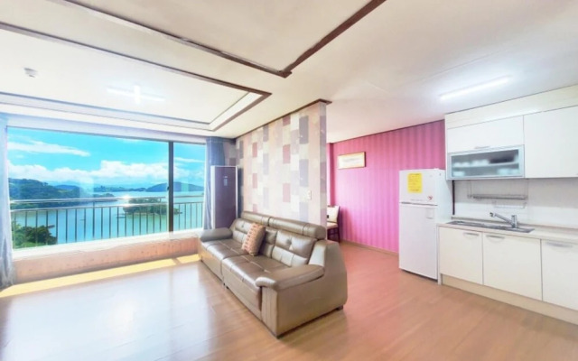 Yeosu Gloria Pension