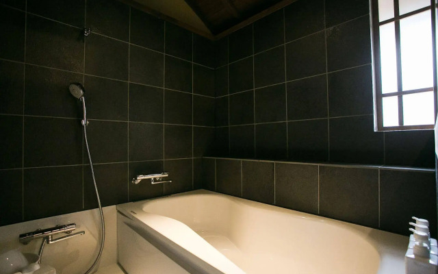 NIPPONIA Sasayama Castle Town Hotel