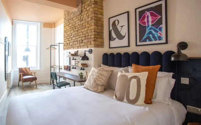 Your Apartment I Brixton