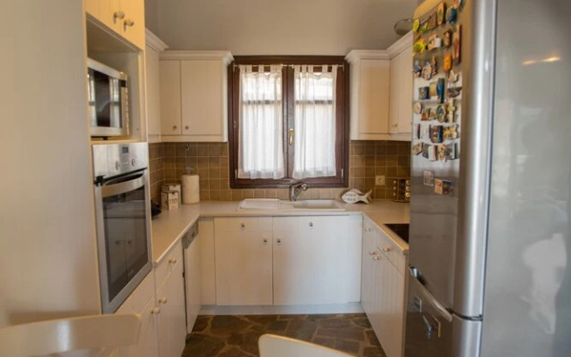 Villa House in Andros