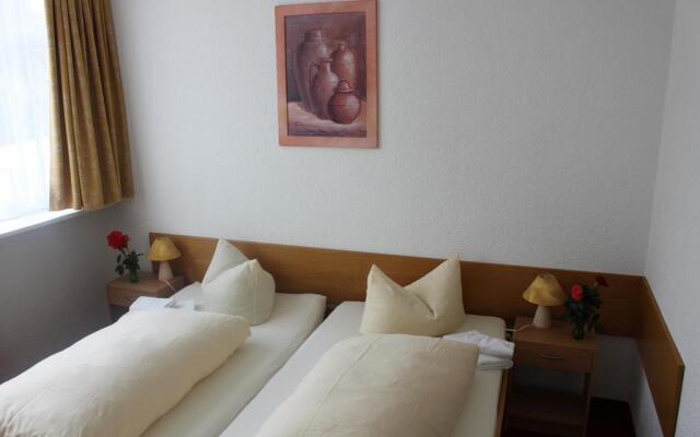 AaRa Hotel
