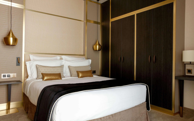 Niepce Paris Hotel, Curio Collection by Hilton
