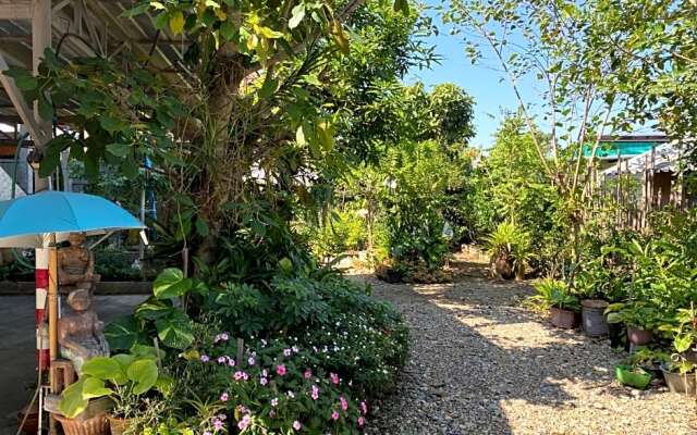 บ้านสวนชมดาวเหมืองแก้ว