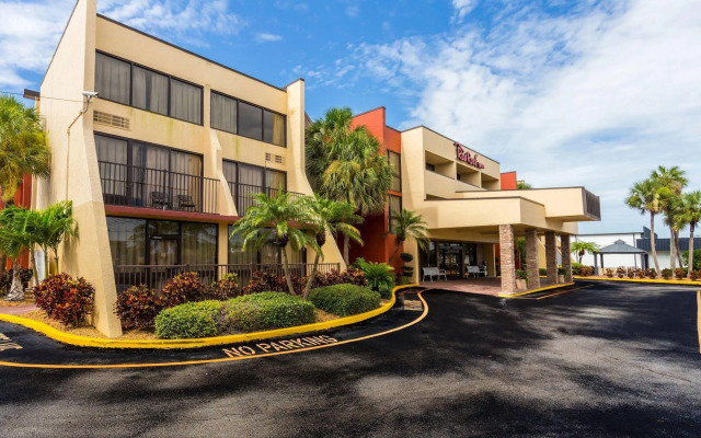 Tropical Palms Hotel