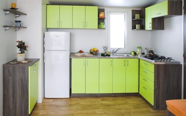 Micanovi Dvori Mobile Home Village Zrmanja