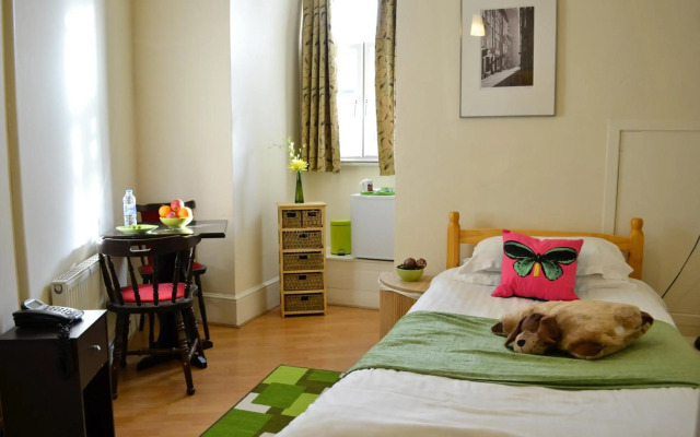 City London Hotel