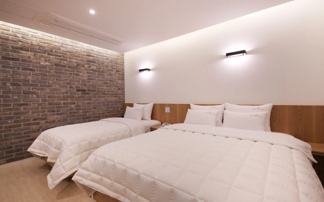 Ulsan Jeongjadong White Swan