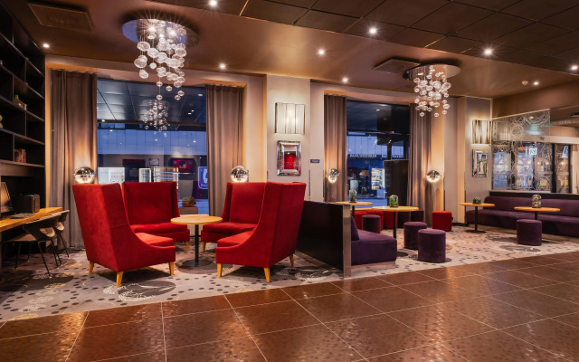 Park Inn by Radisson Central Tallinn Hotel - Image 2