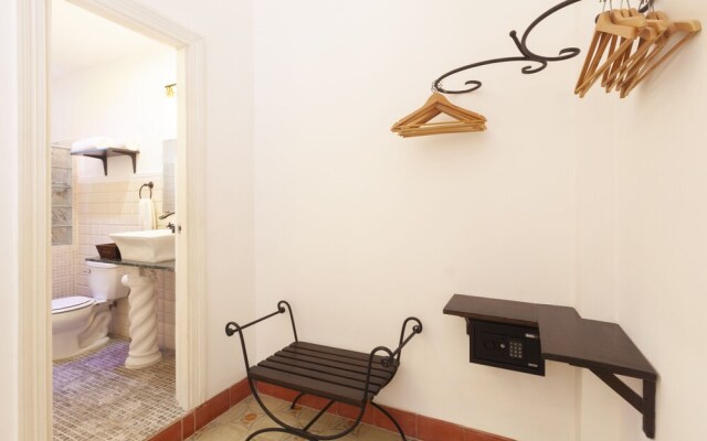 Residencia Vista Real