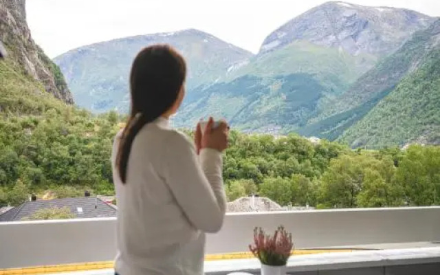 Trolltunga Guesthouse