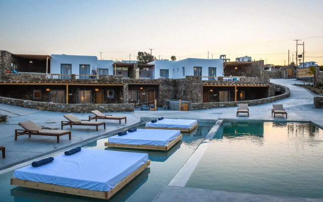 Myconian Crown Suites