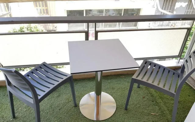 Stylish Urban Apartment