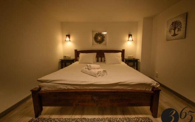 365 Guest House