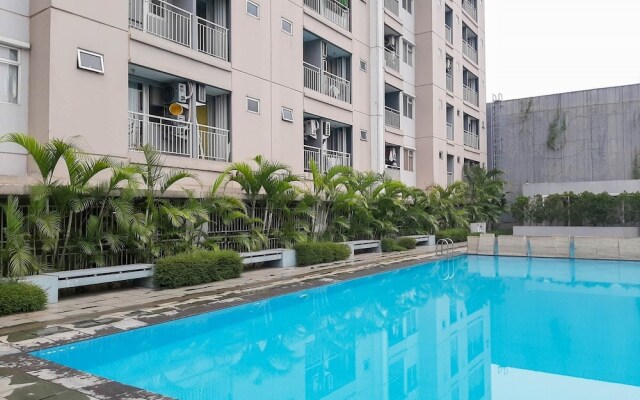 Tranquil 2BR Apartment at Bintaro Park View