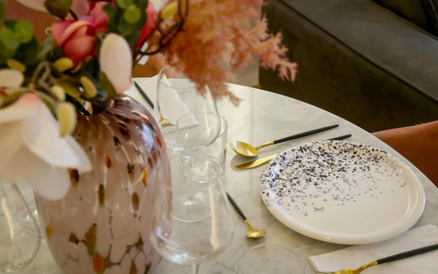 Supernova Royal Residence