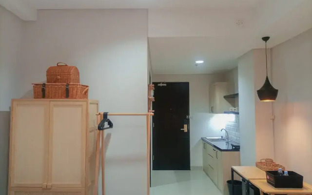 Cozy Studio At Patraland Amarta Apartment