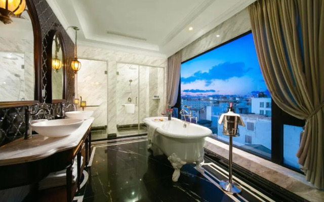 Le Chanvre Hanoi Hotel & Spa