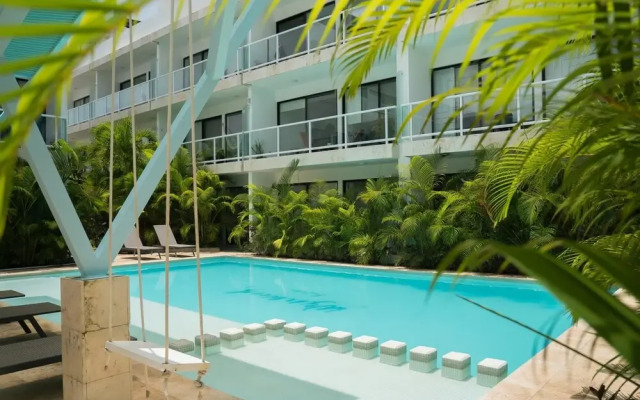 Stylish Fully-equipped Condo City-centered w Great Terrace Grill Pool