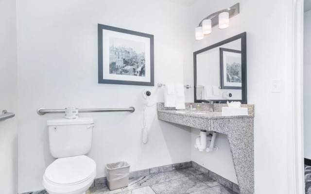 Cobblestone Hotel and Suites Janesville