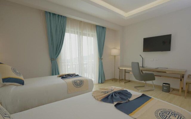 Stay Easy Plus Hotel